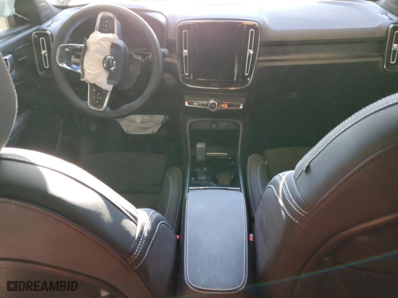2023 Volvo C40 Recharge Pure Electric Ultimate with VIN YV4ED3GM9P2039427, listed as a Copart auction lot 46353025 with 0 mi miles and Clean Title. Bid and sale history available at carsss.com. Image 8.