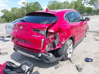 2018 Alfa Romeo Stelvio z VIN ZASFAKAN8J7B82205, wystawiony jako IAAI lot #42228471 z przebiegiem 67 968 mil mil oraz . Historia ofert i sprzedaży dostępna na DreamBid. Obrazek 18.