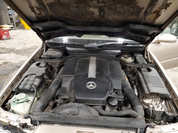2000 Mercedes-Benz SL-Class with VIN WDBFA68F5YF190985, listed as a Copart auction lot 45644195 with 114,040 mi miles and Clean Title. Bid and sale history available at carsss.com. Image 11.