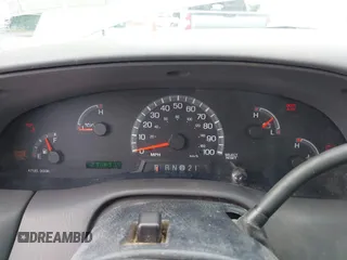 2004 Ford F-150 XL с VIN 2FTRF17W64CA84331, выставлен на аукционе IAAI как лот 42402056 с пробегом 271 831 миль миль и . История ставок и продаж доступна на DreamBid. Изображение 7.