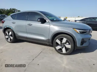 2023 Volvo C40 Recharge Pure Electric Ultimate with VIN YV4ED3GM2P2026762, listed as a Copart auction lot 63048654 with 9,875 mi miles and Salvage Title. Bid and sale history available at carsss.com. Image 4.
