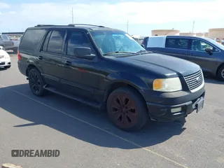 2003 Ford Expedition XLT Value with VIN 1FMPU16W73LC19198, listed as a IAAI auction lot 41570000 with 111,893 mi miles. Bid and sale history available at carsss.com. Image 1.