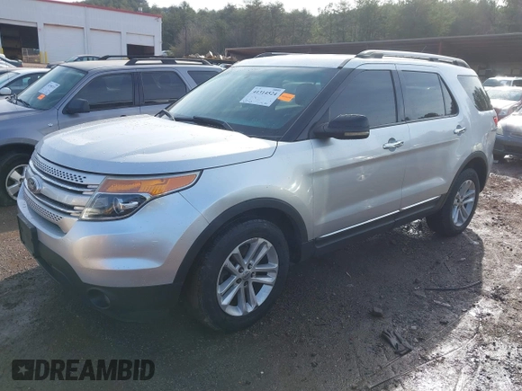 2011 Ford Explorer XLT with VIN 1FMHK7D8XBGA39836, listed as a IAAI auction lot 41314524 with 259,505 mi miles and . Bid and sale history available at carsss.com. Image 2.