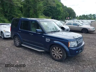 2013 Land Rover LR4 HSE z VIN SALAG2D4XDA672844, wystawiony jako IAAI lot #42763262 z przebiegiem 164 596 mil mil oraz . Historia ofert i sprzedaży dostępna na DreamBid. Obrazek 1.