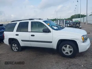 2005 Chevrolet TrailBlazer LS with VIN 1GNDS13SX52388713, listed as a IAAI auction lot 42100834 with 153,824 mi miles and . Bid and sale history available at DreamBid. Image 13.