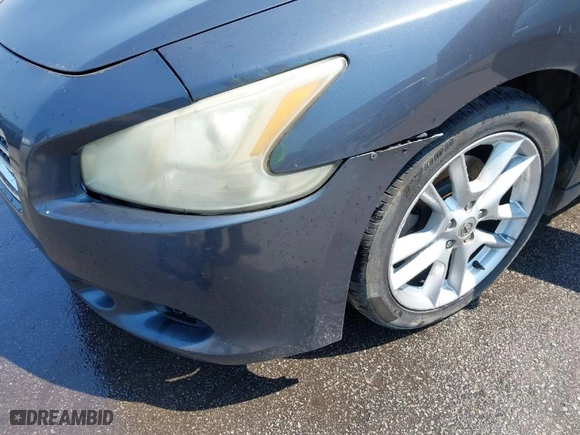 2009 Nissan Maxima 3.5 SV w/Sport Pkg with VIN 1N4AA51E69C821422, listed as a IAAI auction lot 41979055 with 294,317 mi miles. Bid and sale history available at carsss.com. Image 6.