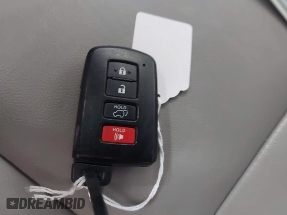 2019 Toyota Highlander SE z VIN 5TDJZRFH5KS572144, wystawiony jako IAAI lot #41335858 z przebiegiem 22 692 mil mil oraz . Historia ofert i sprzedaży dostępna na DreamBid. Obrazek 11.