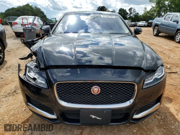 2017 Jaguar XF 35t Premium с VIN SAJBD4BV5HCY30563, выставлен на аукционе Copart как лот 57244705 с пробегом 78 641 миль миль и Списание • Salvage title. История ставок и продаж доступна на DreamBid. Изображение 5.