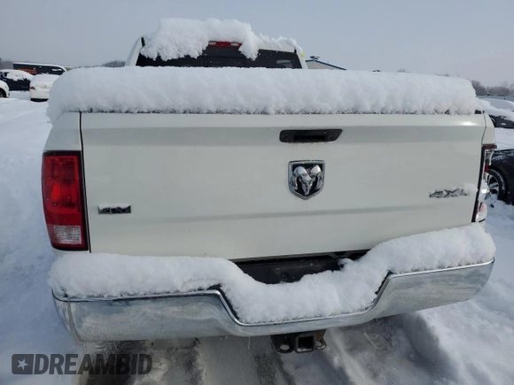 2017 Ram 2500 SLT z VIN 3C6UR5DL3HG652280, wystawiony jako Copart lot #47184555 z przebiegiem 98 727 mil mil oraz Szkoda całkowita • Salvage title. Historia ofert i sprzedaży dostępna na DreamBid. Obrazek 6.