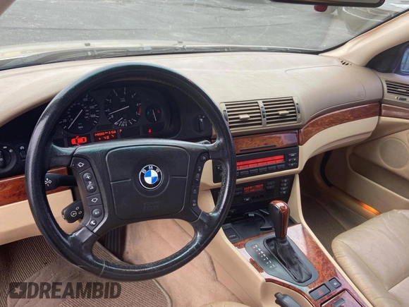 1999 BMW 5 Series 528iA with VIN WBADM6330XBY27989, listed as a Copart auction lot 42428525 with 149,555 mi miles and Clean Title. Bid and sale history available at carsss.com. Image 9.