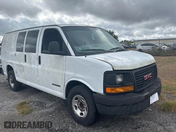 2003 GMC Savana Cargo z VIN 1GTHG35U431113170, wystawiony jako Copart lot #84913304 z przebiegiem 293 807 mil mil oraz Czysty tytuł • Clean title. Historia ofert i sprzedaży dostępna na DreamBid. Obrazek 1.