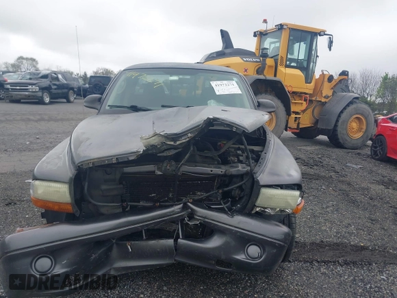 2002 Dodge Dakota with VIN 1B7FL16X62S683972, listed as a IAAI auction lot 41972271 with 158,436 mi miles and . Bid and sale history available at carsss.com. Image 12.