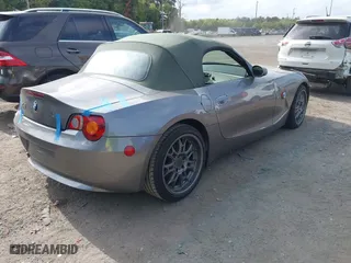 2004 BMW Z4 2.5i with VIN 4USBT33464LR66898, listed as a IAAI auction lot 40327994 with 83,019 mi miles. Bid and sale history available at carsss.com. Image 4.