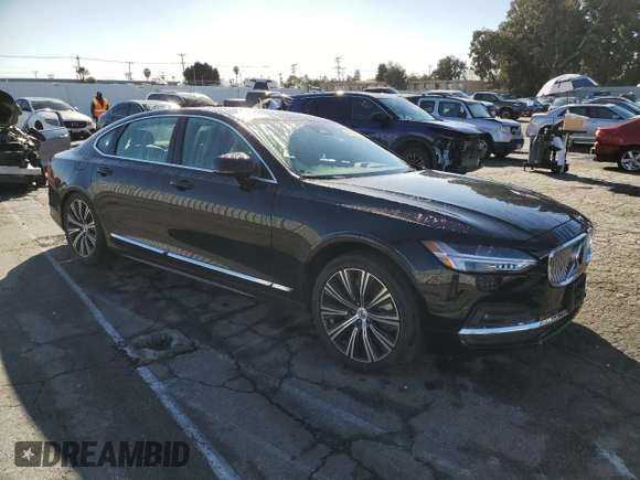 2023 Volvo S90 Plus z VIN LVY062MN0PP351307, wystawiony jako Copart lot #40932624 z przebiegiem 6 018 mil mil oraz . Historia ofert i sprzedaży dostępna na DreamBid. Obrazek 4.
