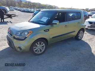 2013 Kia Soul with VIN KNDJT2A52D7619326, listed as a IAAI auction lot 41994398 with 209,066 mi miles. Bid and sale history available at carsss.com. Image 2.