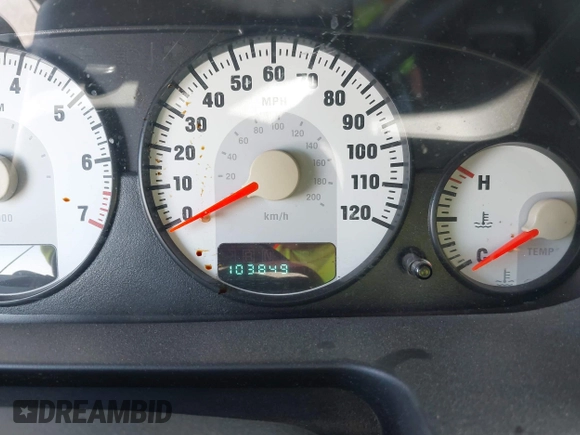 2004 Chrysler Sebring GTC z VIN 1C3EL75R24N315599, wystawiony jako IAAI lot #42458165 z przebiegiem 103 849 mil mil oraz . Historia ofert i sprzedaży dostępna na DreamBid. Obrazek 7.