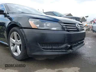 2012 Volkswagen Passat SE with VIN 1VWBP7A31CC047883, listed as a IAAI auction lot 42130138 with 142,017 mi miles. Bid and sale history available at carsss.com. Image 6.