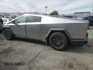 2024 Tesla Cybertruck z VIN 7G2CEHED3RA002231, wystawiony jako Copart lot #78957564 z przebiegiem 4454 mil mil oraz Szkody całkowita. Historia ofert i sprzedaży dostępna na DreamBid. Obrazek 2.