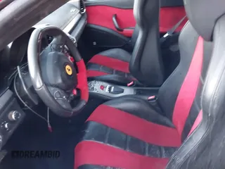 2011 Ferrari 458 Italia z VIN ZFF67NFA4B0179652, wystawiony jako IAAI lot #40499917 z przebiegiem Nie podano mil oraz . Historia ofert i sprzedaży dostępna na DreamBid. Obrazek 5.