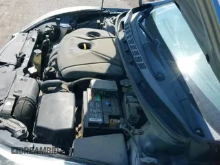 2015 Hyundai Elantra SE z VIN 5NPDH4AE2FH569598, wystawiony jako IAAI lot #43389263 z przebiegiem 188 507 mil mil oraz . Historia ofert i sprzedaży dostępna na DreamBid. Obrazek 13.