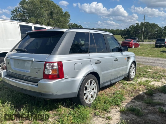 2008 Land Rover Range Rover Sport HSE z VIN SALSK25428A171759, wystawiony jako Copart lot #51871325 z przebiegiem 169 102 mil mil oraz Czysty tytuł • Clean title. Historia ofert i sprzedaży dostępna na DreamBid. Obrazek 4.