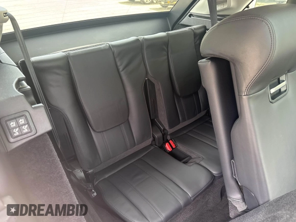 2017 Land Rover Range Rover Sport HSE with VIN SALWR2FV4HA157415, listed as a IAAI auction lot 42278651 with 134,393 mi miles and . Bid and sale history available at DreamBid. Image 6.
