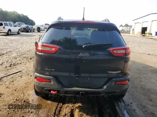 2015 Jeep Cherokee Trailhawk z VIN 1C4PJMBS6FW652001, wystawiony jako Copart lot #62344785 z przebiegiem 165 473 mil mil oraz Szkoda całkowita • Salvage title. Historia ofert i sprzedaży dostępna na DreamBid. Obrazek 6.