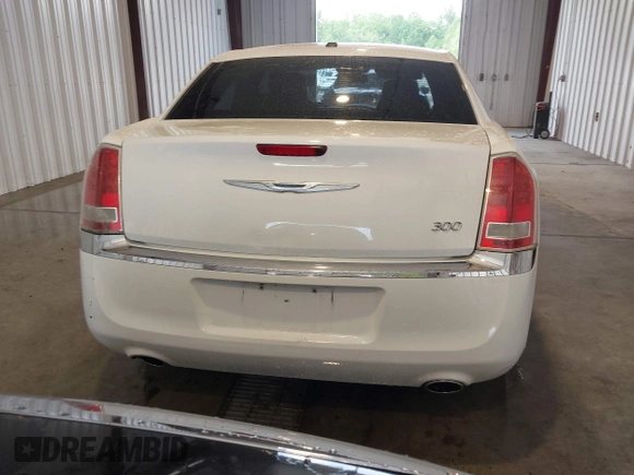 2014 Chrysler 300 z VIN 2C3CCAAG8EH381206, wystawiony jako IAAI lot #42279538 z przebiegiem 136 796 mil mil oraz . Historia ofert i sprzedaży dostępna na DreamBid. Obrazek 15.