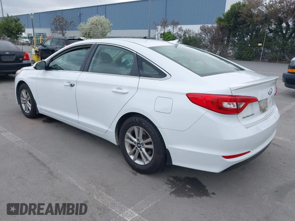 2017 Hyundai Sonata SE with VIN 5NPE24AF8HH595026, listed as a IAAI auction lot 41906112 with 165,519 mi miles. Bid and sale history available at carsss.com. Image 3.
