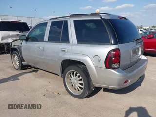 2007 Chevrolet TrailBlazer LS with VIN 1GNDS13S972108556, listed as a IAAI auction lot 41851089 with 225,235 mi miles and . Bid and sale history available at DreamBid. Image 3.