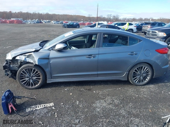 2018 Hyundai Elantra Sport with VIN KMHD04LB8JU561462, listed as a IAAI auction lot 40848718 with 107,618 mi miles. Bid and sale history available at carsss.com. Image 15.