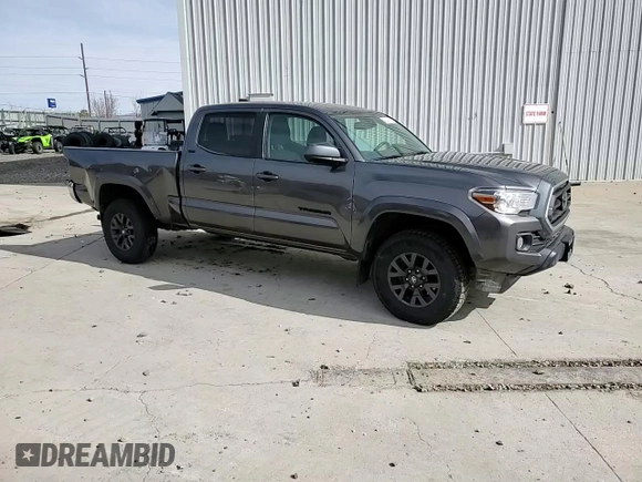 2021 Toyota Tacoma 4WD SR5 with VIN 5TFDZ5BN5MX064934, listed as a Copart auction lot 48400035 with 59,767 mi miles and Salvage Title. Bid and sale history available at carsss.com. Image 14.