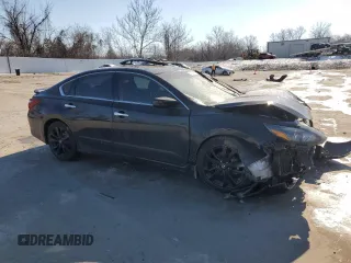 2017 Nissan Altima SR z VIN 1N4AL3AP0HN346577, wystawiony jako Copart lot #45187625 z przebiegiem 87 109 mil mil oraz Szkoda całkowita • Salvage title. Historia ofert i sprzedaży dostępna na DreamBid. Obrazek 4.