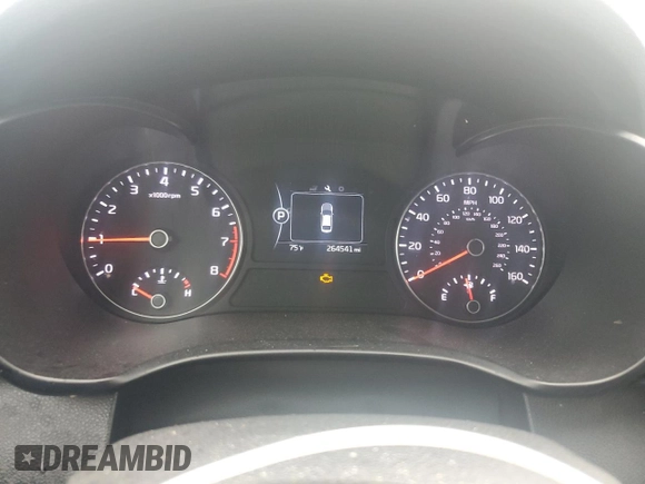 2017 Kia Optima LX z VIN 5XXGT4L35HG133558, wystawiony jako Copart lot #57454245 z przebiegiem 264 541 mil mil oraz Szkoda całkowita • Salvage title. Historia ofert i sprzedaży dostępna na DreamBid. Obrazek 9.