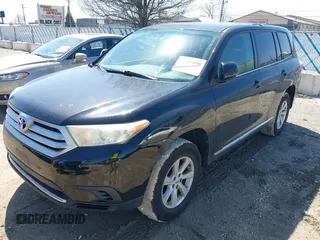 2013 Toyota Highlander with VIN 5TDZA3EH3DS035056, listed as a IAAI auction lot 41989698 with 161,956 mi miles and . Bid and sale history available at DreamBid. Image 18.