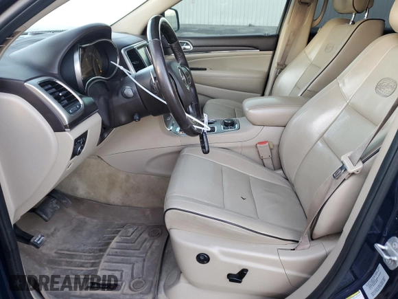 2017 Jeep Grand Cherokee Overland with VIN 1C4RJFCT0HC952052, listed as a Copart auction lot 85064124 with 184,206 mi miles and Salvage Title. Bid and sale history available at carsss.com. Image 7.