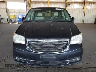 2013 Chrysler Town & Country Touring z VIN 2C4RC1BG6DR677967, wystawiony jako Copart lot #61434645 z przebiegiem 140 798 mil mil oraz Czysty tytuł • Clean title. Historia ofert i sprzedaży dostępna na DreamBid. Obrazek 5.