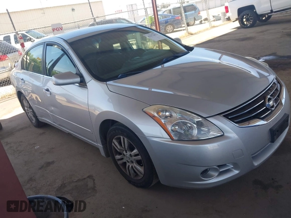 2012 Nissan Altima S z VIN 1N4AL2AP2CN566189, wystawiony jako IAAI lot #42272672 z przebiegiem 147 349 mil mil oraz . Historia ofert i sprzedaży dostępna na DreamBid. Obrazek 1.