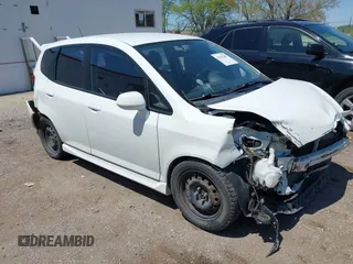2007 Honda Fit Sport z VIN JHMGD38667S062478, wystawiony jako IAAI lot #42201205 z przebiegiem 149 998 mil mil oraz . Historia ofert i sprzedaży dostępna na DreamBid. Obrazek 1.