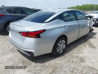 2019 Nissan Altima S with VIN 1N4BL4BV6KC211808, listed as a IAAI auction lot 41981312 with 96,362 mi miles and . Bid and sale history available at carsss.com. Image 4.