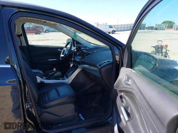 2013 Ford Escape SEL with VIN 1FMCU0HX3DUC67212, listed as a IAAI auction lot 42045568 with 142,382 mi miles. Bid and sale history available at carsss.com. Image 5.