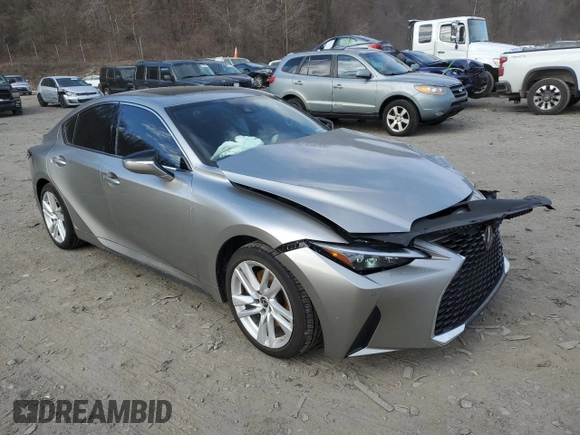 2021 Lexus IS 300 with VIN JTHC81F27M5044864, listed as a Copart auction lot 87612335 with 39,584 mi miles and Salvage title. Bid and sale history available at DreamBid. Image 4.