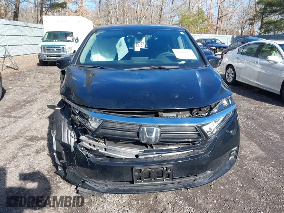 2024 Honda Odyssey Touring z VIN 5FNRL6H89RB042354, wystawiony jako IAAI lot #41469495 z przebiegiem 8 477 mil mil oraz . Historia ofert i sprzedaży dostępna na DreamBid. Obrazek 12.