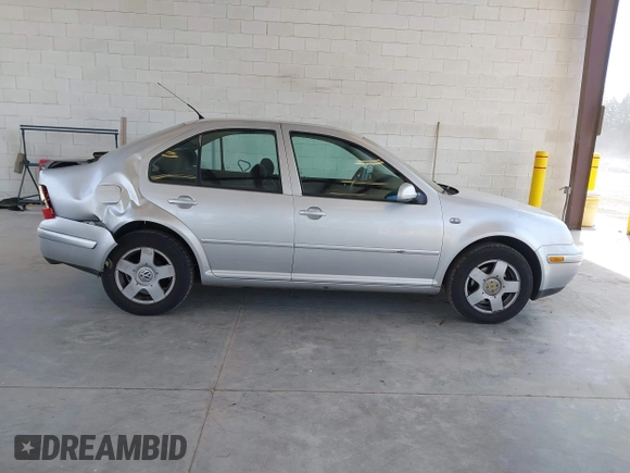 2000 Volkswagen Jetta GLS z VIN 3VWSA29M4YM195775, wystawiony jako IAAI lot #42131518 z przebiegiem 314 472 mil mil oraz . Historia ofert i sprzedaży dostępna na DreamBid. Obrazek 14.