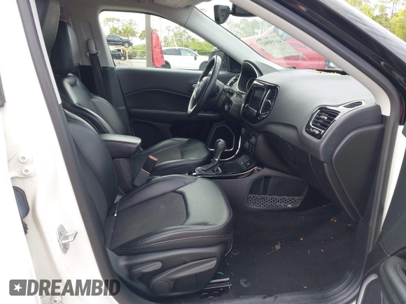 2018 Jeep Compass Latitude with VIN 3C4NJCBB1JT408465, listed as a IAAI auction lot 41350902 with 79,565 mi miles and . Bid and sale history available at DreamBid. Image 5.