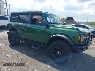 2023 Ford Bronco с VIN 1FMEE5DP0PLB80676, выставлен на аукционе IAAI как лот 42210054 с пробегом 6 796 миль миль и . История ставок и продаж доступна на DreamBid. Изображение 1.