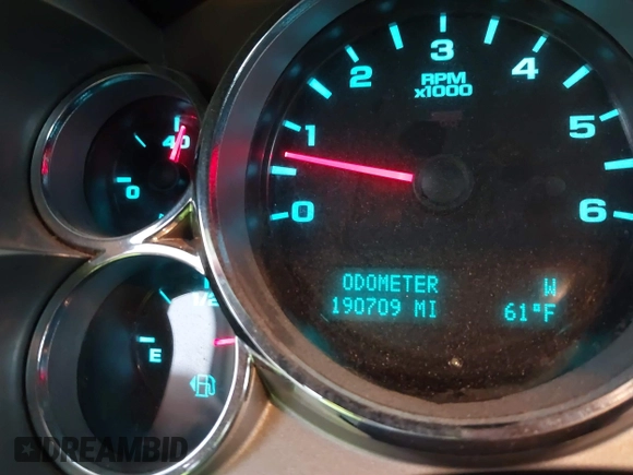 2013 Chevrolet Silverado 1500 LT with VIN 3GCPKSE71DG376346, listed as a IAAI auction lot 41046128 with 190,709 mi miles. Bid and sale history available at carsss.com. Image 15.