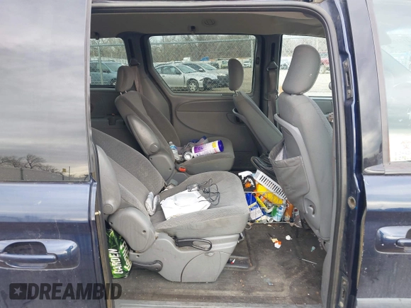 2005 Dodge Caravan SE with VIN 1D4GP24R75B108449, listed as a IAAI auction lot 41734639 with 266,376 mi miles and . Bid and sale history available at DreamBid. Image 8.
