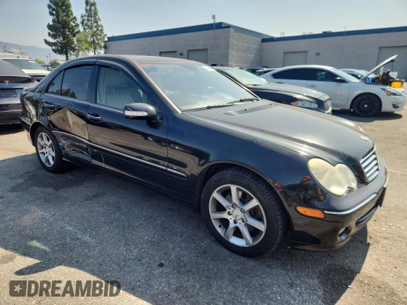 2007 Mercedes-Benz C 280 Luxury with VIN WDBRF92H07F935098, listed as a Copart auction lot 64746865 with 130,065 mi miles and Salvage title. Bid and sale history available at DreamBid. Image 4.