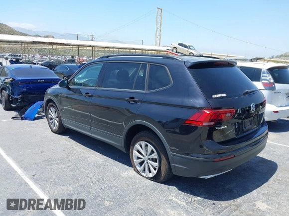 2019 Volkswagen Tiguan S с VIN 3VV1B7AX0KM027381, выставлен на аукционе IAAI как лот 42332275 с пробегом 48 632 миль миль и . История ставок и продаж доступна на DreamBid. Изображение 3.